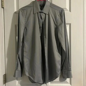 Men's Van Heusen dress shirt, Size Small